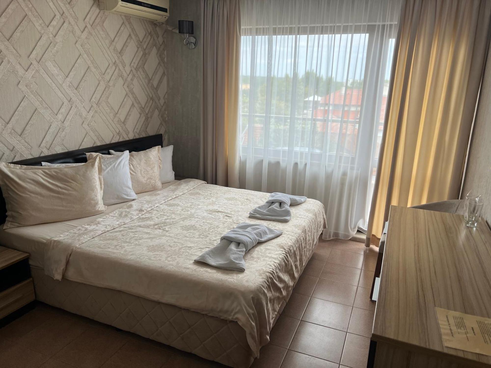 Hotel Lazur Kiten  Zewnętrze zdjęcie
