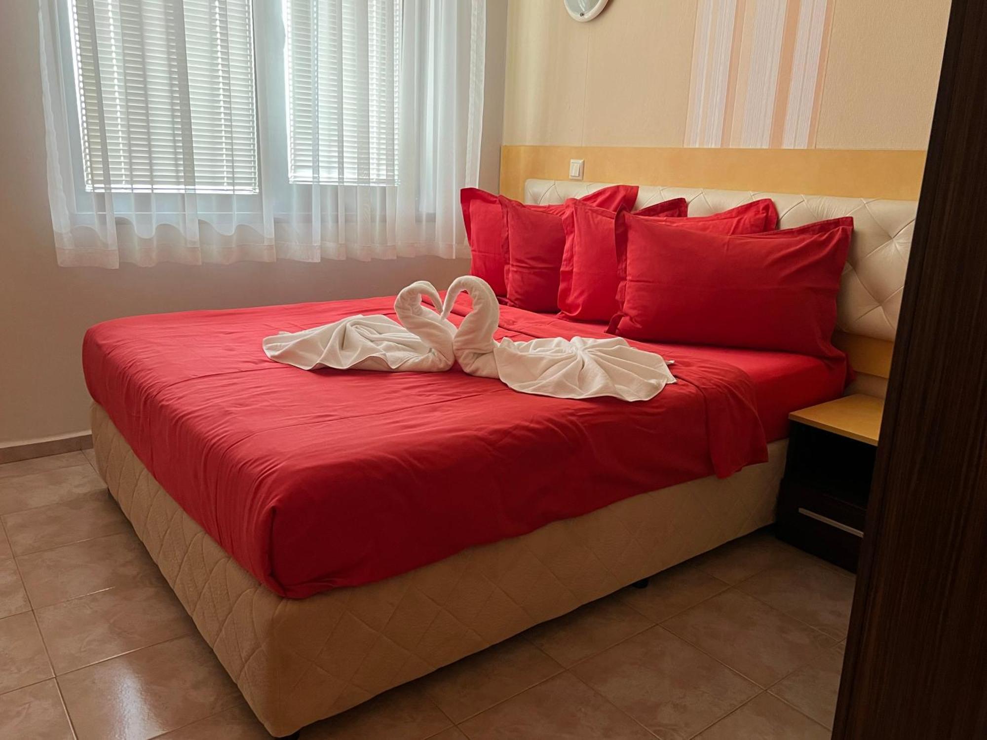 Hotel Lazur Kiten  Zewnętrze zdjęcie