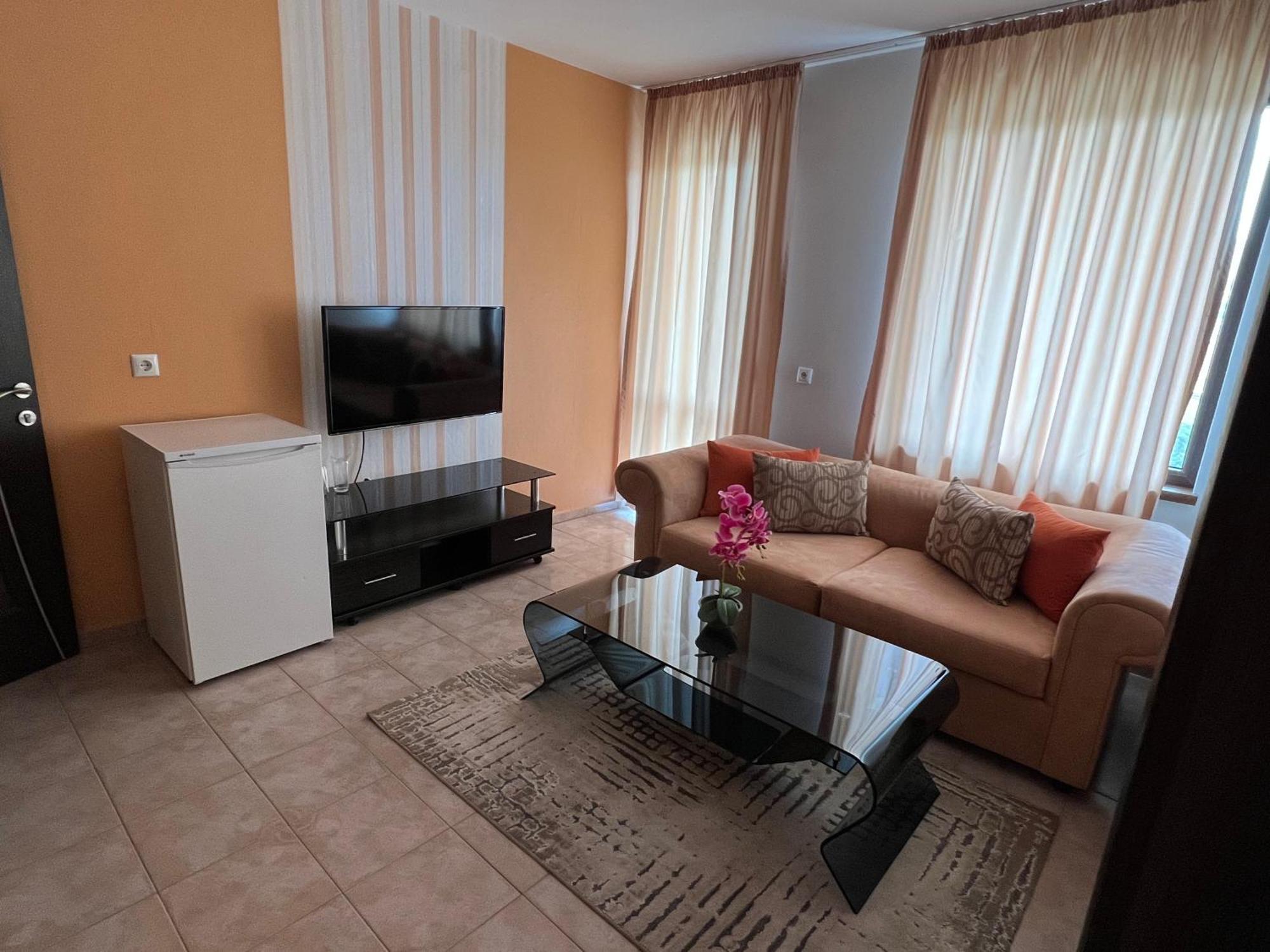 Hotel Lazur Kiten  Zewnętrze zdjęcie